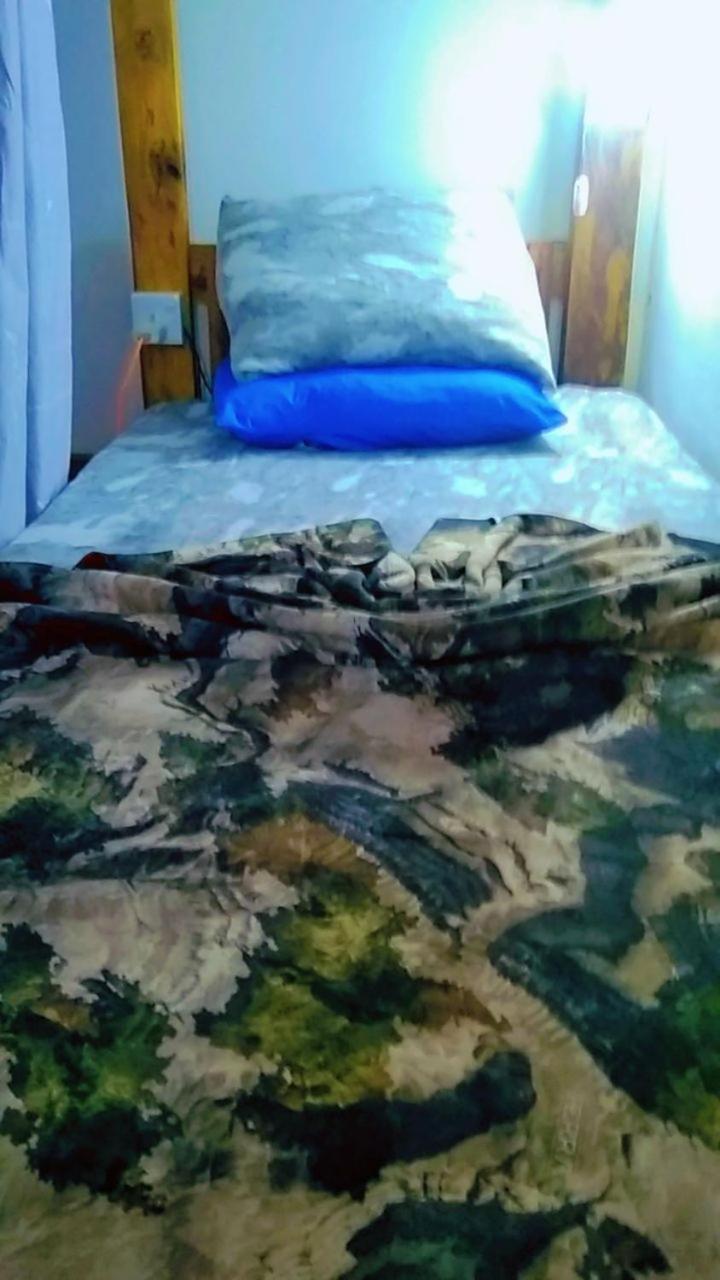 Ella Kumi Hostel Kültér fotó